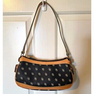 Vintage Style Y2K Dooney & Bourke Pebbled Black Baguette Shoulder Bag NWOT